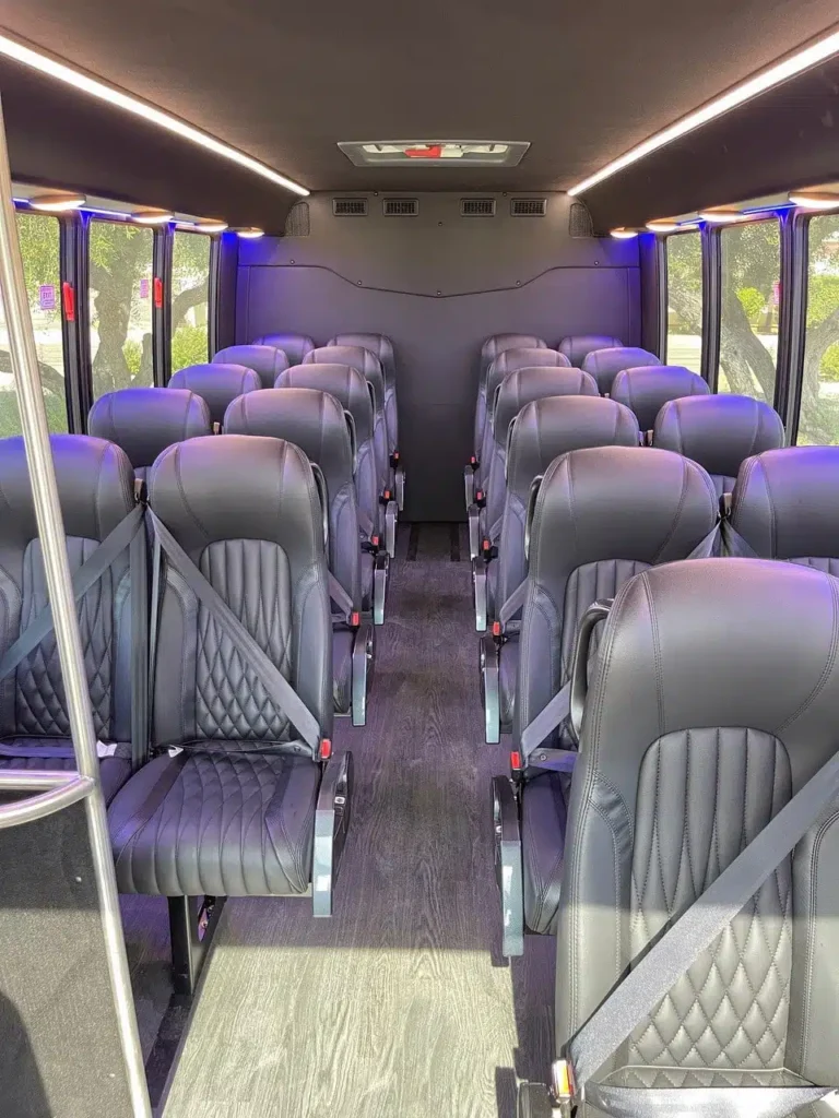 grech-gm28-luxury-minibus